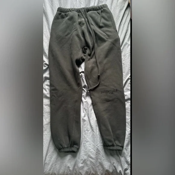 Essential Black Sweatpants Size large